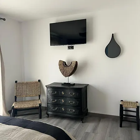 Maison De Charme Avec Piscine Holiday home