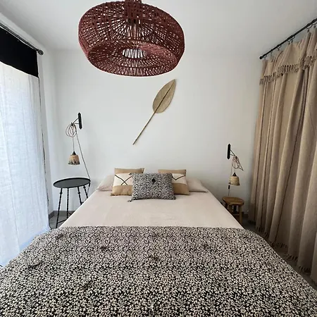 Holiday home Maison De Charme Avec Piscine