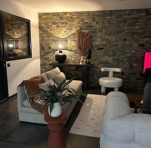 Сasa de vacaciones Maison De Charme Avec Piscine